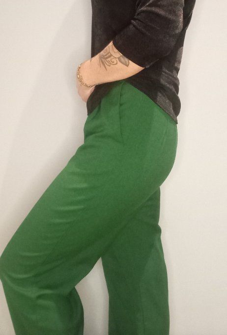 Pantalon vert STRADIVARIUS Taille 34